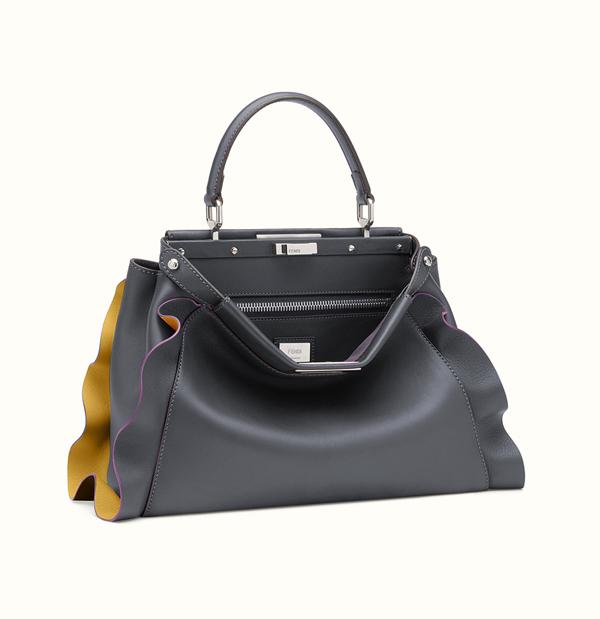 新作【フェンディ コピー FENDI】フリル Wave Regular Peekaboo Black 8BN290I8MF06MR